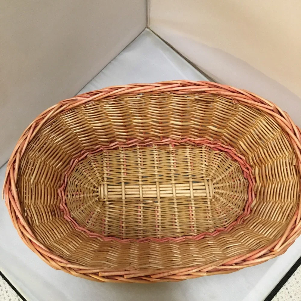 N/A woven wicker